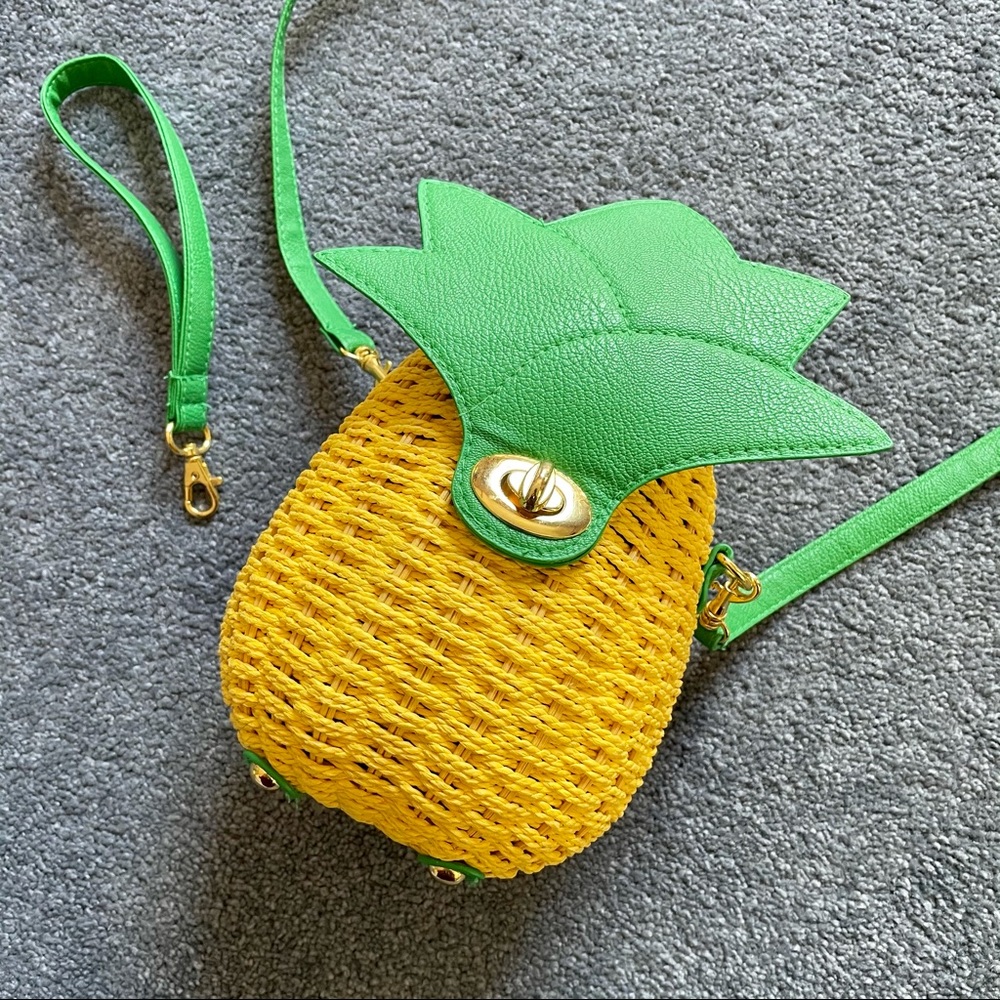 Cute Hawaii Pineapple straw bag
